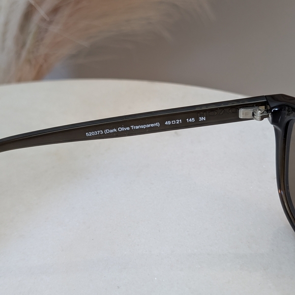 Classic Coach Sunglasses Bradford Hc8090 main image 4